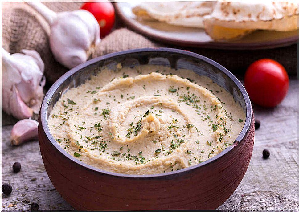 Salad and humus