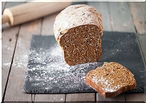 bread with wholemeal flour