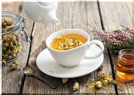 Chamomile has beneficial health properties