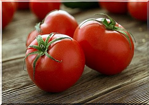 Tomato to remove corns