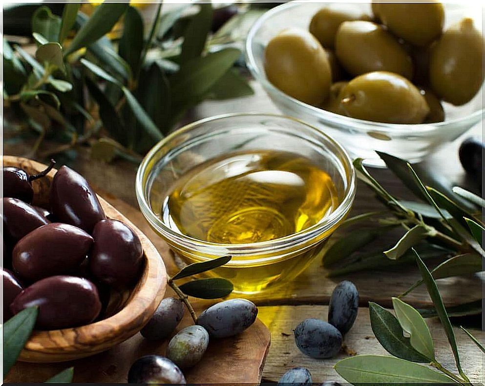 olive oil and olives