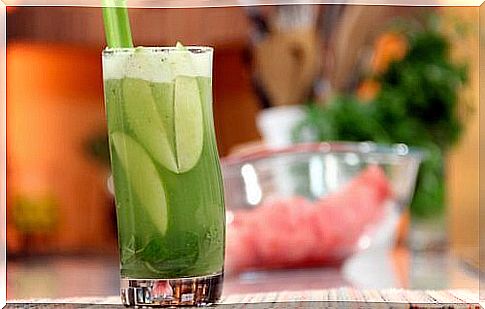 Aloe vera and cucumber juice against stomach acid