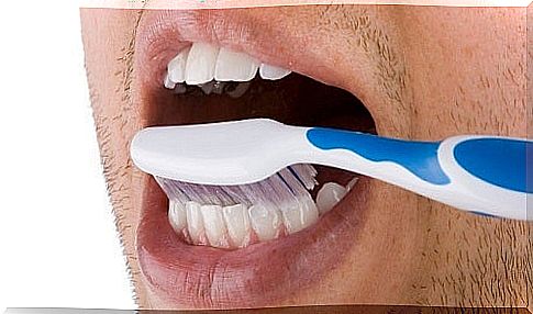 toothpaste packaging